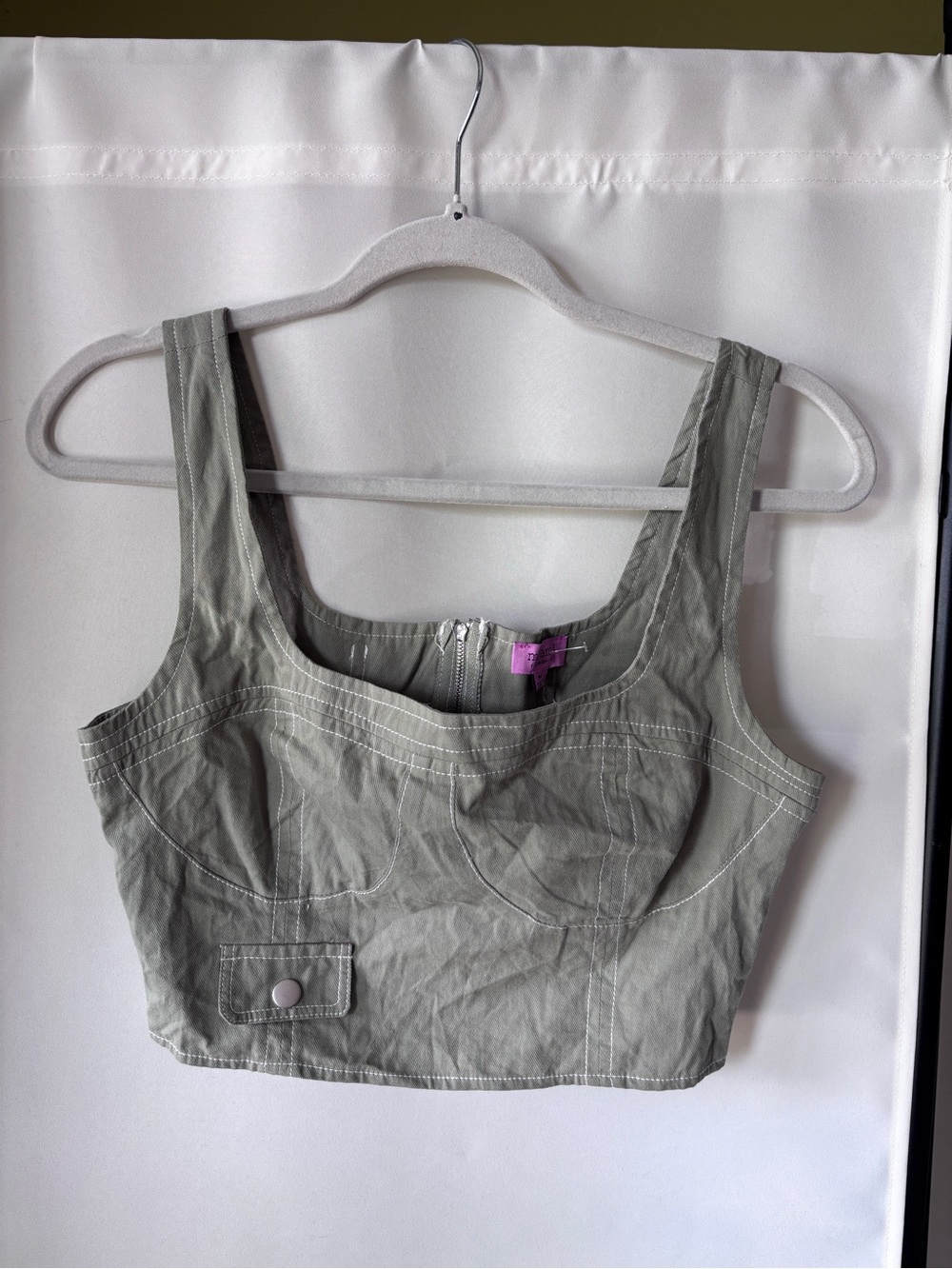 Francesca's NWT Olive Cropped Tank with Contrast Stitching